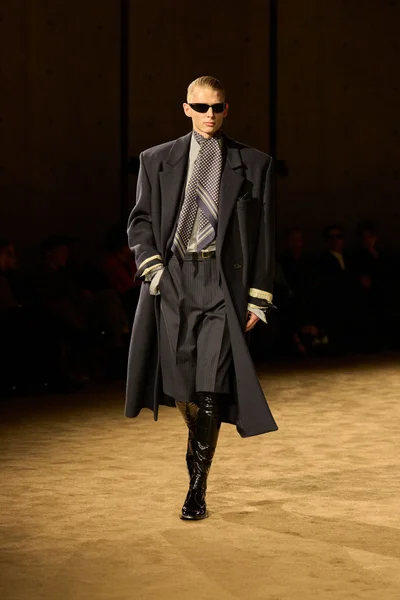 Look 36